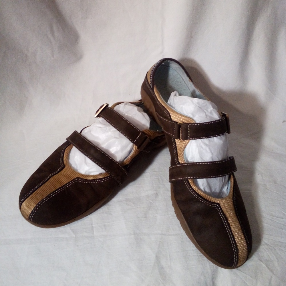 Timberland 73377 Slip on - Size 8 EUC